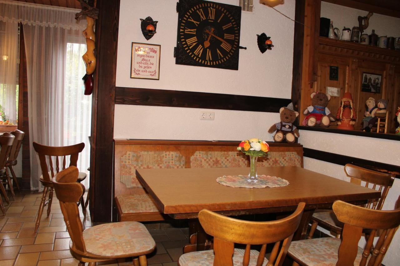 Pension Georgshof Hilders Buitenkant foto