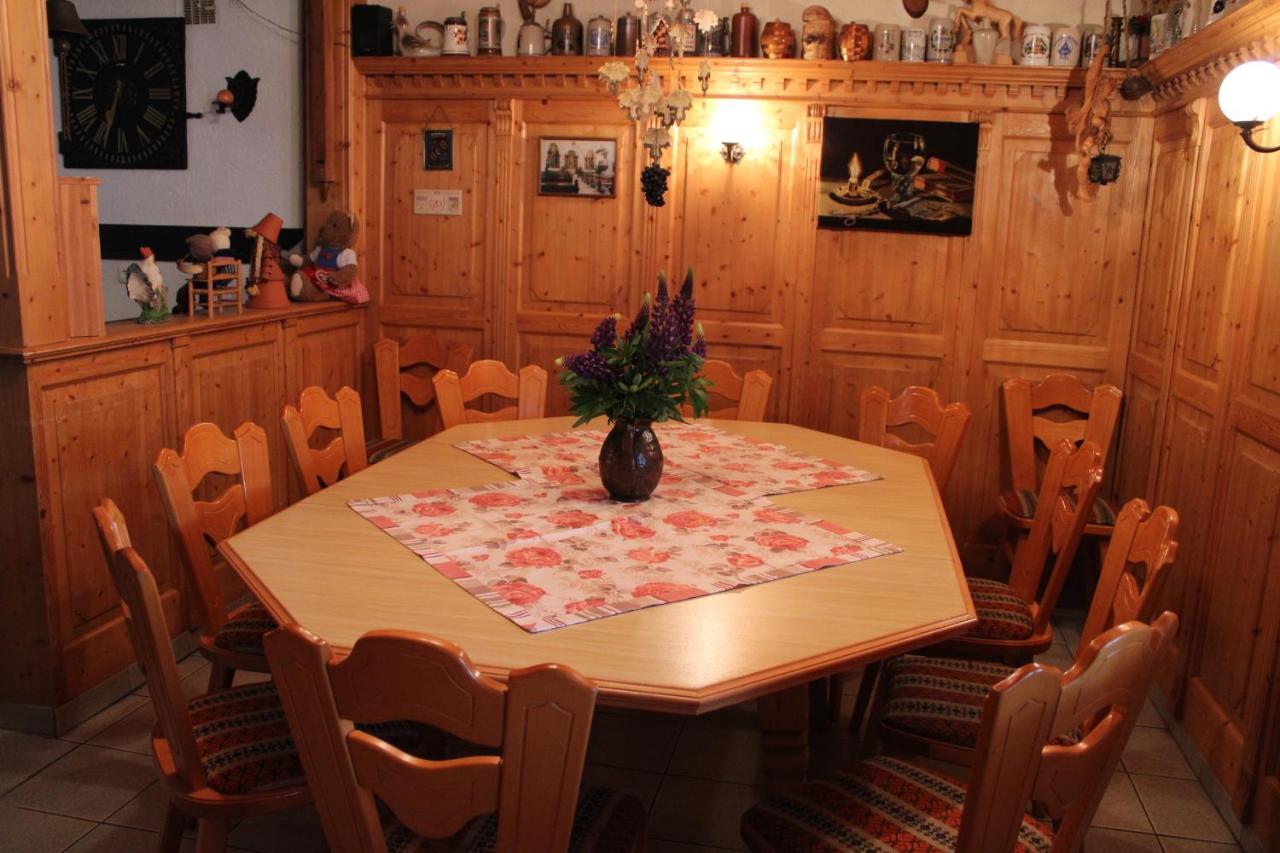 Pension Georgshof Hilders Buitenkant foto