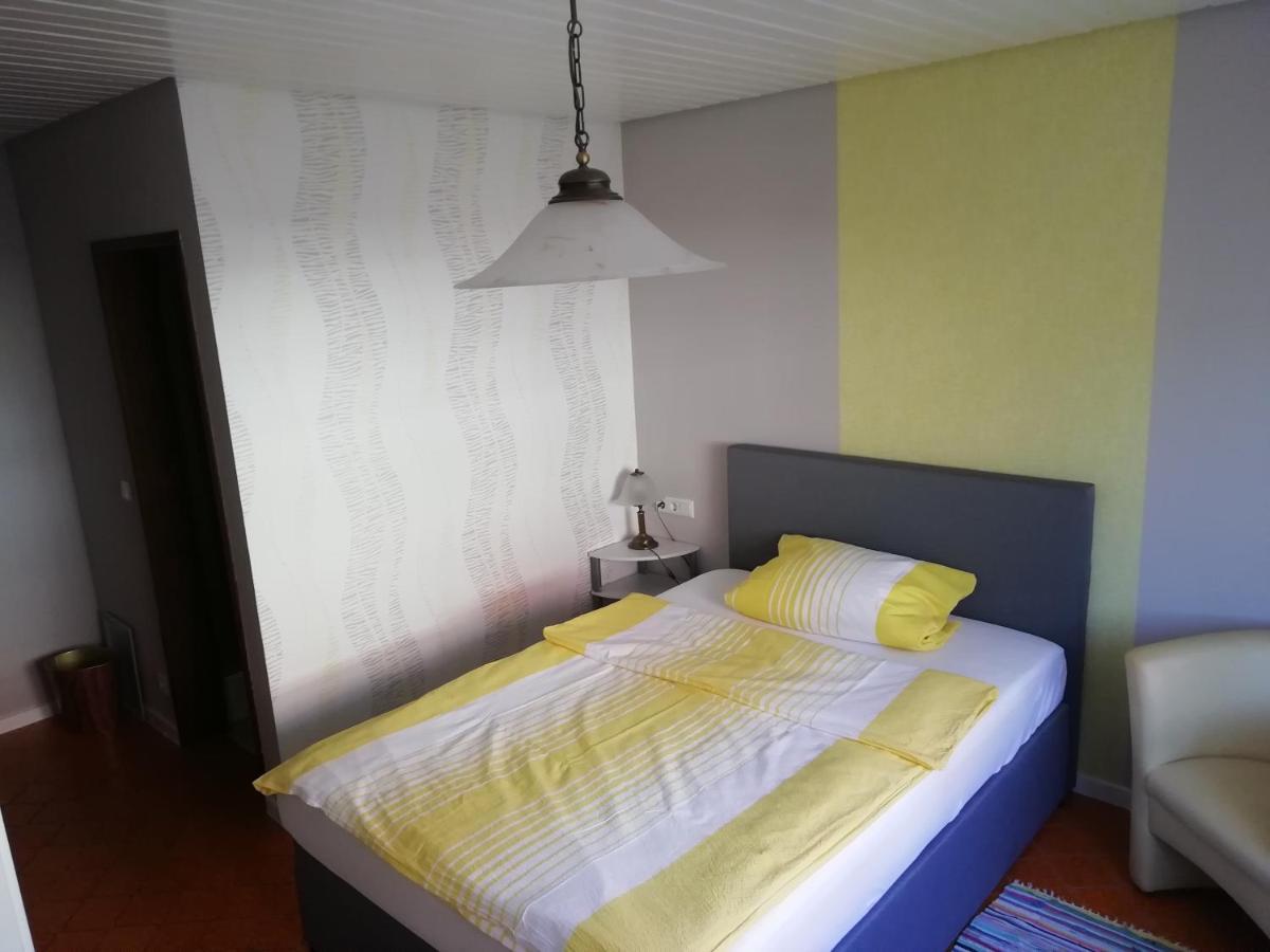 Pension Georgshof Hilders Buitenkant foto