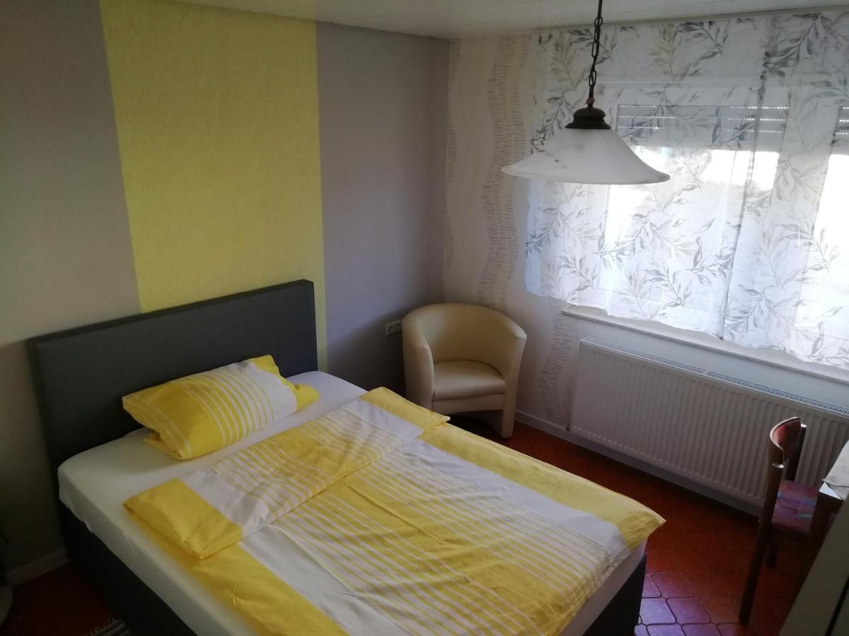 Pension Georgshof Hilders Buitenkant foto